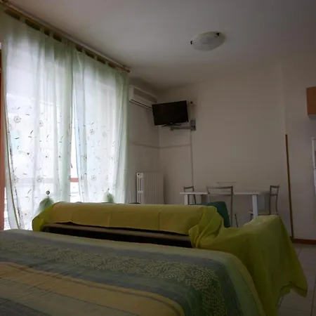 Parmigianino Apartmanhotel