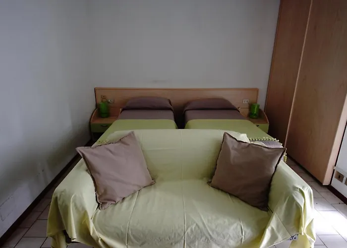 Aparthotel Parmigianino Apartments 3*