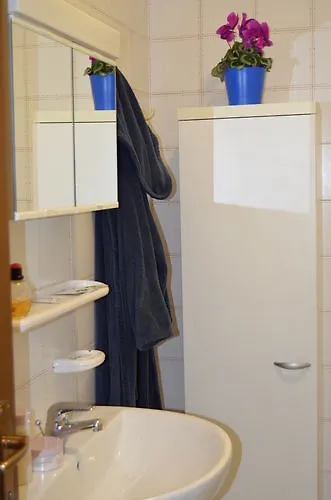 Parmigianino Apartments Aparthotel