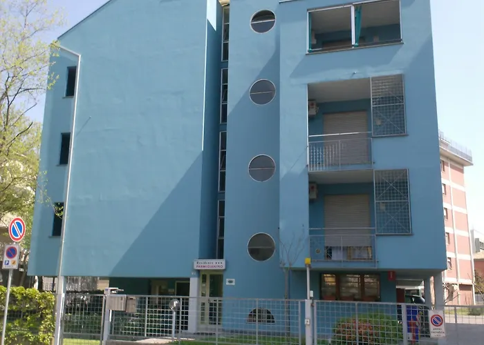 Parmigianino Apartments 3*